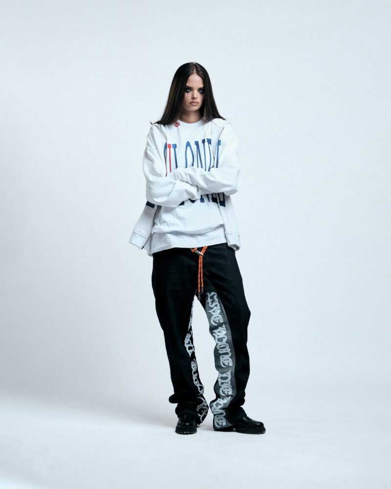 Vlone Red Lipstick Og Embroidered Zip Up Hoodie - Image 4